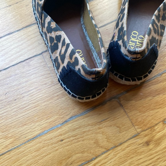 Franco Sarto Cheetha Print Casey Slides Size ~ 8 - Picture 3 of 3